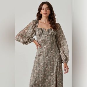 ASTR THE LABEL | FLORAL V FRONT LONG SLEEVE MIDI DRESS, Size M NWT